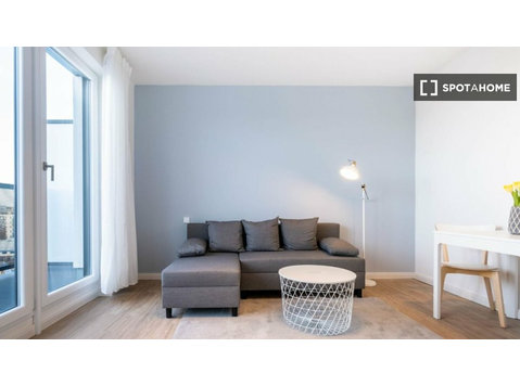 Apartamento de 1 dormitorio en alquiler en Berlín - Pisos