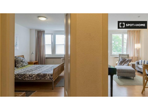 Mitte, Berlin kiralık 1 odalı daire - Apartman Daireleri