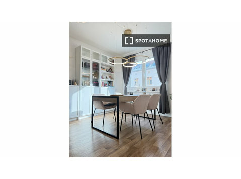 Appartamento con 1 camera da letto in affitto a Spandauer… - Appartamenti