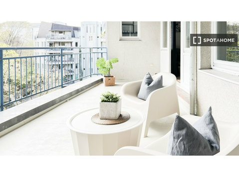 Se alquila apartamento de 2 dormitorios en Berlín. - Pisos