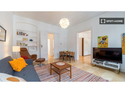 Apartamento de 2 dormitorios en alquiler en Spandauer… - Pisos