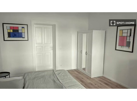 Berlin'de kiralık 3 yatak odalı daire - Apartman Daireleri