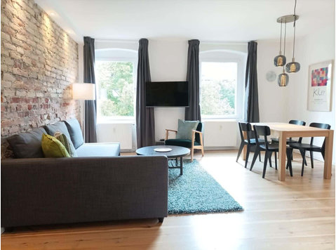 A beautiful, newly renovated 2 rooms apartment, 30 seconds… - Apartamentos