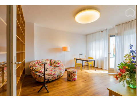 Apartment in Paul-Lincke-Ufer - آپارتمان ها