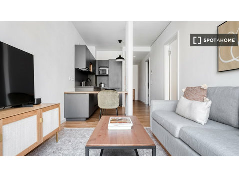 Apartament z 1 sypialnią do wynajęcia w Berlinie - Mieszkanie