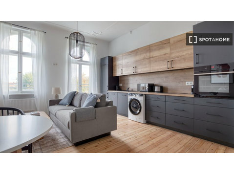 Berlin, Berlin'de kiralık 1 yatak odalı daire - Apartman Daireleri