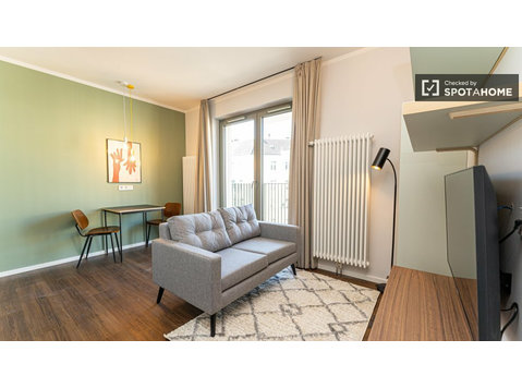 Appartamento con 1 camera da letto in affitto a Neukölln,… - Appartamenti