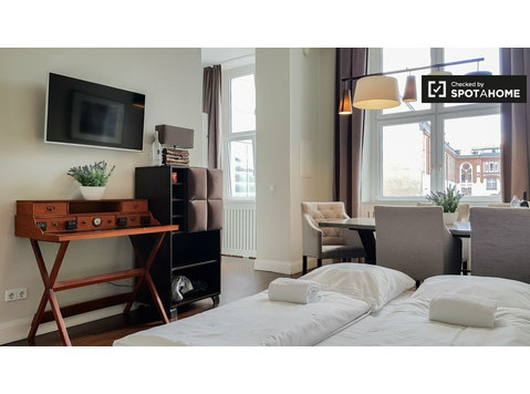 Apartment with 1 bedroom for rent in Schöneberg, Berlin - דירות