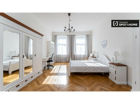 Berlin'de kiralık 2 yatak odalı daire - Apartman Daireleri