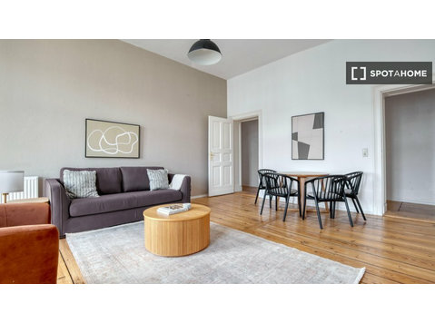 Apartament z 2 sypialniami do wynajęcia w Berlinie - Mieszkanie
