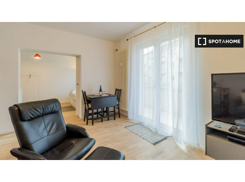 Appartamento con 2 camere da letto in affitto a Mariendorf,… - Appartamenti