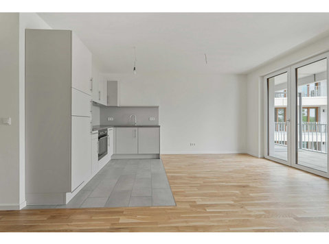 Beautiful 2-room apartment with Balcony near Friedrichshain - Apartman Daireleri