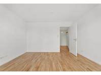 Beautiful 2-room apartment with Balcony near Friedrichshain - Apartman Daireleri
