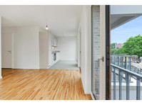 Wunderschöne 2 Zimmer Whg. mit Balkon, nähe Friedrichshain - Wohnungen
