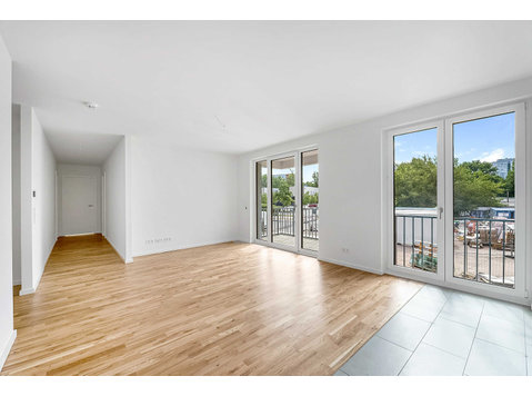 Wunderschöne 3 Zimmer Whg. mit Balkon, nähe Friedrichshain - Wohnungen