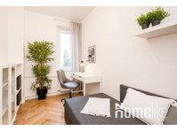 Bright and charming apartment with balcony in Berlin - குடியிருப்புகள்  