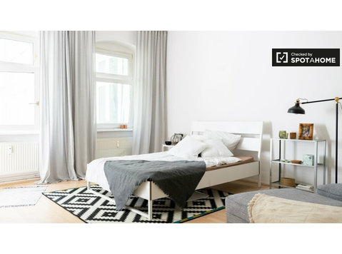 Ładny apartament typu studio do wynajęcia w Friedrichshain,… - Mieszkanie