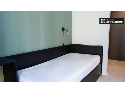 Excelente estudio en alquiler en Mitte, Berlín - Pisos