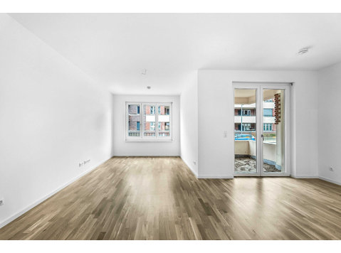 First occupancy: 4-room apartment with loggia and a… - 	
Lägenheter