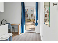 Fully furnished studio -25 min. away from Friedrichshain -… - Apartman Daireleri