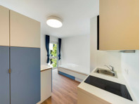 Fully furnished studio with balcony- Nearby HTW University