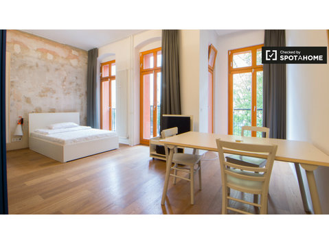 elegante apartamento en alquiler en Friedrichshain, Berlín - Pisos