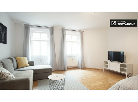 Przestronny apartament typu studio do wynajęcia w Mitte,… - Mieszkanie