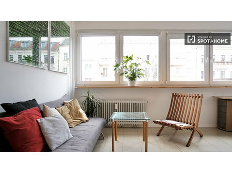Monolocale in affitto a Reuterkiez, Berlino - Appartamenti