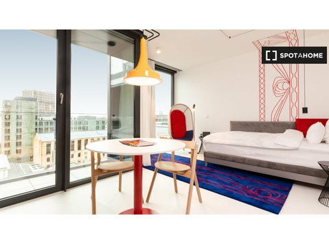 Apartamento estúdio para alugar em Spreestadt Charlottenburg - Apartamentos