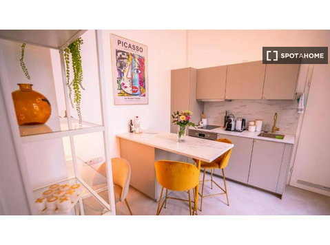 Wilmersdorf, Berlin'de kiralık daire - Apartman Daireleri