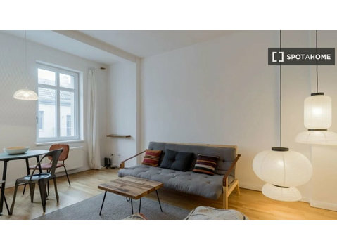 Studio à louer à Berlin - Appartements
