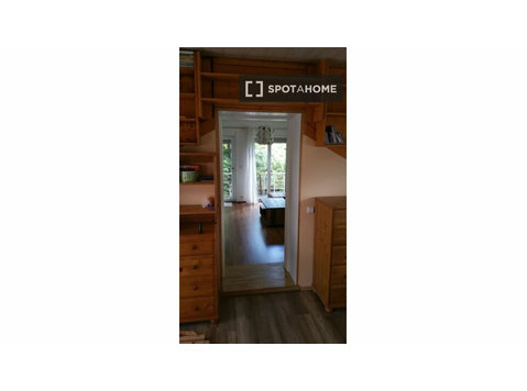 Studio for rent in Berlin - آپارتمان ها