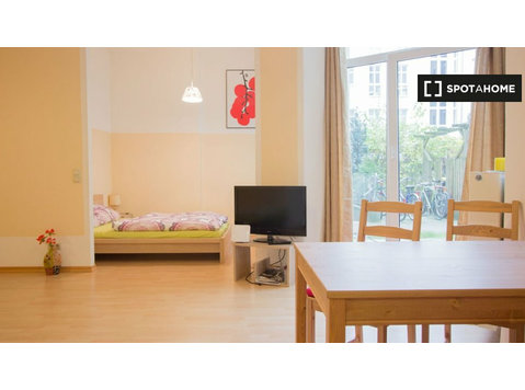 Studio à louer à Berlin - Appartements