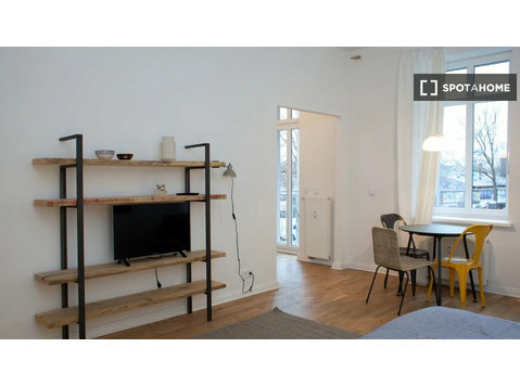 Monolocale in affitto a Berlino. - Appartamenti