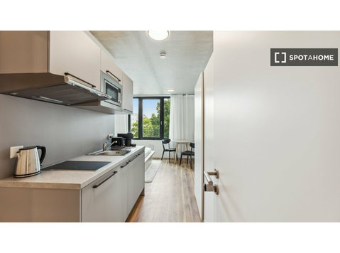 Studio à louer à Berlin, Allemagne - Appartements