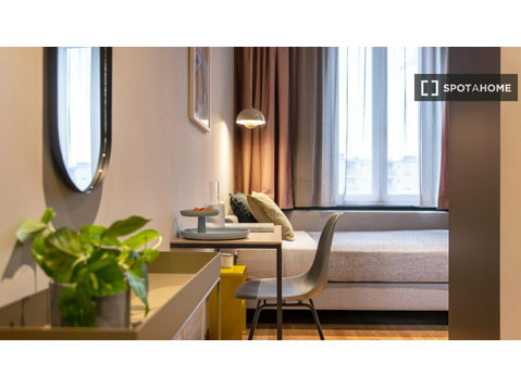 Berlin'de kiralık stüdyo daire, faturalar dahil - Apartman Daireleri