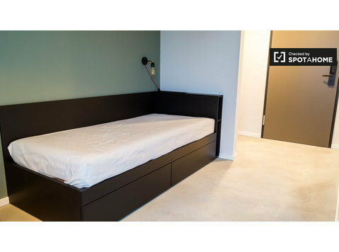 Studio zur Miete in Komplex in Friedrichshain, Berlin - Wohnungen