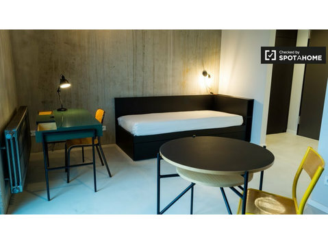 Friedrichshain'de kiralık müstakil stüdyo, Berlin - Apartman Daireleri