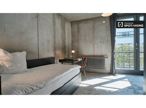 Estudios en alquiler en complejo en Friedrichshain, Berlín - Pisos