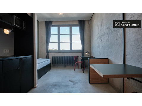 Estudios en alquiler en complejo en Friedrichshain, Berlín - Pisos