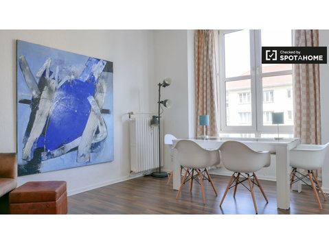 Appartement élégant à louer à Charlottenburg-Wilmersdorf - Appartements