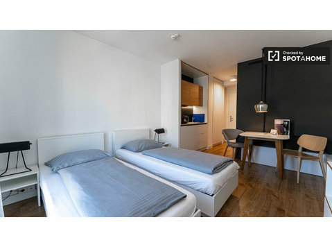 Elegante studio para alugar em Lichtenberg, Berlim - Apartamentos