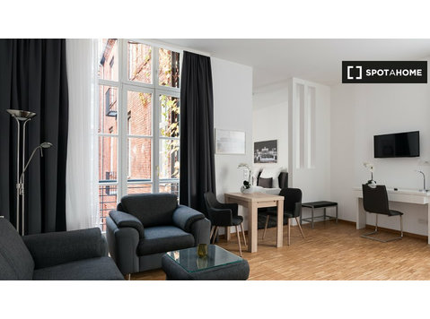 Terrific studio apartment for rent in Mitte, Berlin - Διαμερίσματα