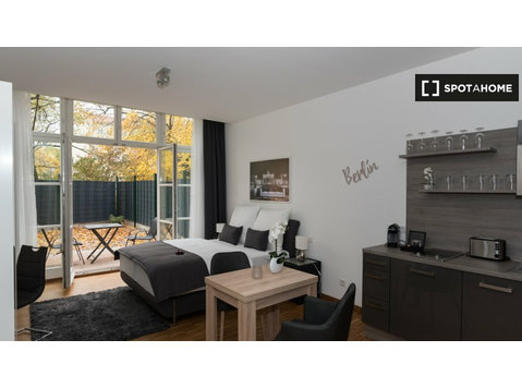 Superbe studio à louer à Mitte, Berlin - Appartements