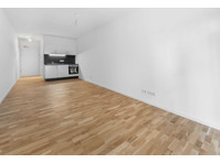 Unfurnished studio with a fitted kitchen in Lichtenberg