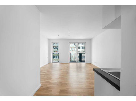 Unmöbliertes Studio mit EBK in Lichtenberg - Wohnungen