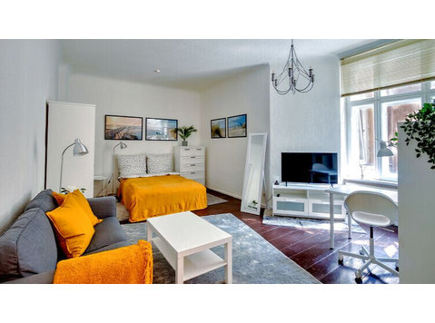 1 ZI-WOHNUNG IN BERLIN - NEUKÖLLN, MÖBLIERT - Serviced apartments