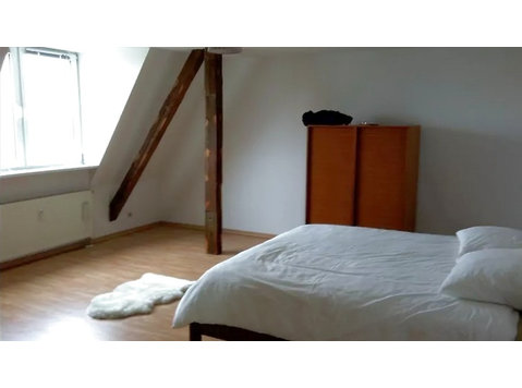 3 ZI-WOHNUNG IN BERLIN - PRENZLAUER BERG, MÖBLIERT, AUF ZEIT - Serviced apartments