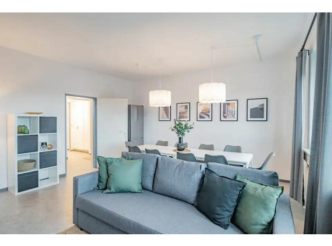 Apartment with 6 bedrooms in Wustermark - For Rent
