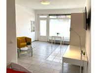 Charming and Bright Apartment in Prime Location - Te Huur